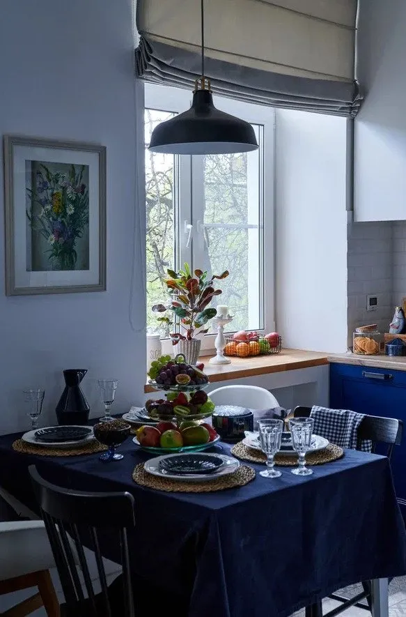 Foto: im Stil von, Küche und Esszimmer, Wohnung, Interior Design, Umbau, Küche-Wohnzimmer, Küche-Esszimmer, Küchen-Wohnzimmer-Design, Kücheninterior, Küche, Stalin, blaue Küche – Fotos auf unserer Website