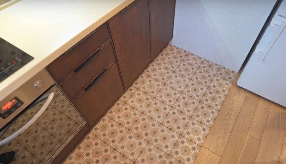 Foto: estilo , Cocina y comedor, Apartamento, Interiores de habitación, Rediseño, Fachada, rediseño de cocina, cocina-comedor, diseño de cocina-comedor, cómo decorar el interior de la cocina, interiores de cocina, reforma por uno mismo, reforma de cocina por uno mismo, rediseño por uno mismo, fachada de cocina – fotos en nuestro sitio web