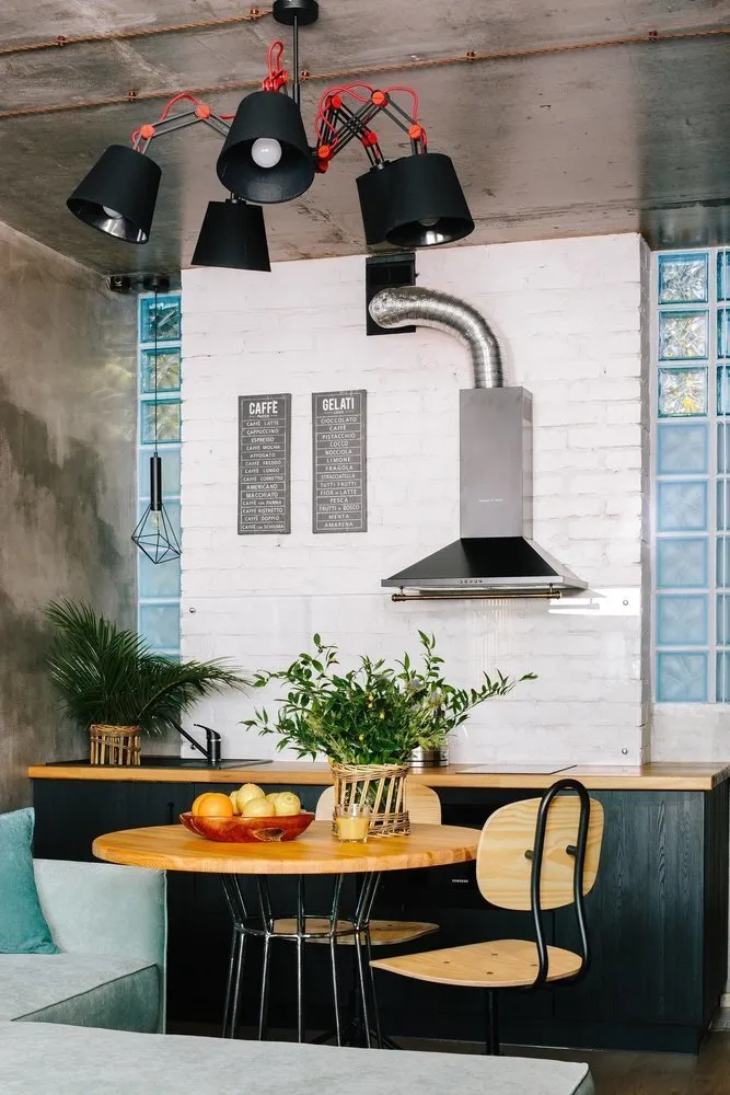 Фотографія: Кухня і столова в стилі Лофт, Гід, як організувати маленьку кухню, ідеї для маленької кухні, маленька кухня, Нікіта Зуб, Бюро «Загальна площа», LINES, енциклопедія_кухня, енциклопедія_інтер'єр, Анна Хом, Тор-Ард, Аліреза Нематі, STUDIO BAZI, Марія Глаголєва, Іра Носова, Анна Добровольська – фото на нашому сайті