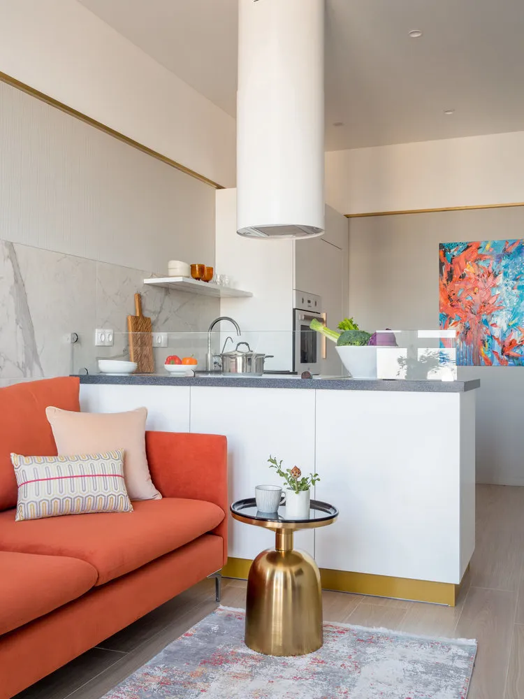 Фотографія:  у стилі , Кухня і столова, Гід, Дина Салахова, біла кухня, Buro Brainstorm, Бюро Home Emotions, Bobo.space, Анастасія Заркуа, Анна Чеснокова, Наталія Вершиніна, Сергій Грабіня – фото на нашому сайті