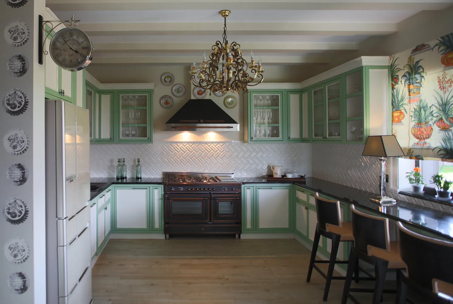 照片:混合风格厨房和餐厅,房屋,每周项目,郊区 – 我们网站上的照片