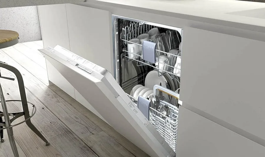 照片：现代风格的厨房和餐厅，搬迁——我们网站上的照片