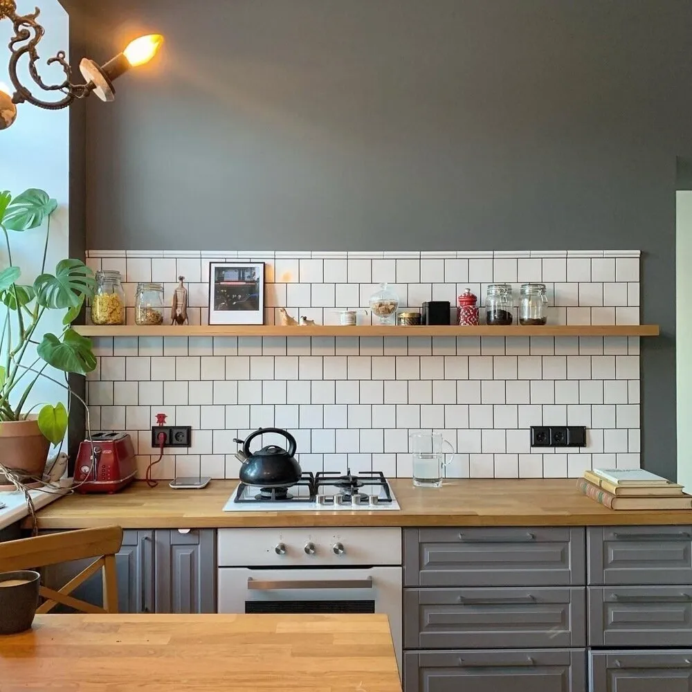 Foto: en estilo , Cocina y comedor, Decoración de habitaciones, Estilo decorativo, Diseño interior, Consejos, cómo decorar la cocina, cocina, ergonomía de la cocina, cocina sin armarios, cocina sin armarios superiores, desventajas de la cocina sin armarios superiores, ¿vale la pena hacer una cocina sin armarios superiores, sin armarios superiores – foto en nuestro sitio web