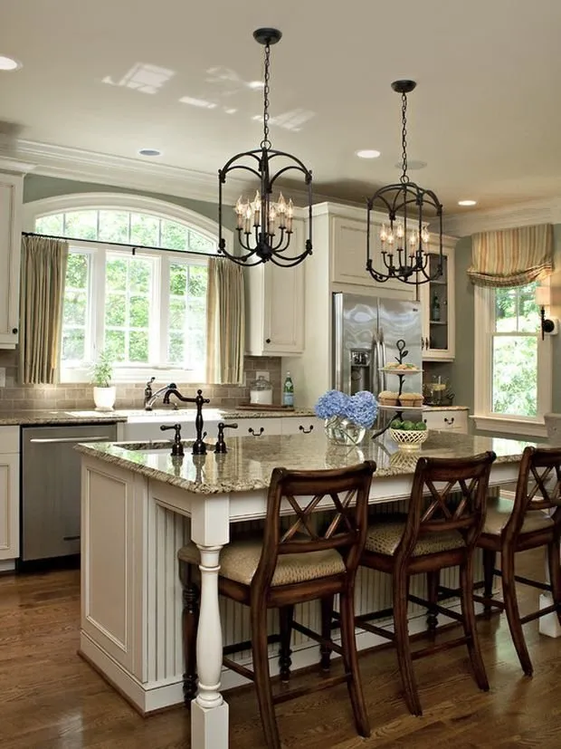 Photo: Kitchen and dining room in Classic style, Tips – photo on our website