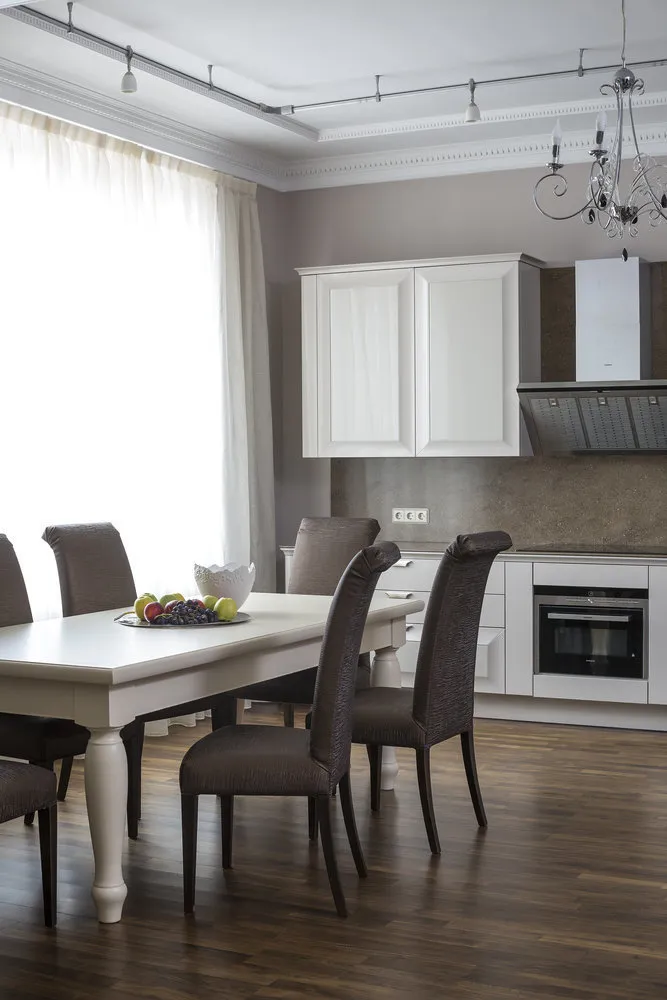 照片:北欧风格厨房与餐厅,技巧 – 我们网站上的照片