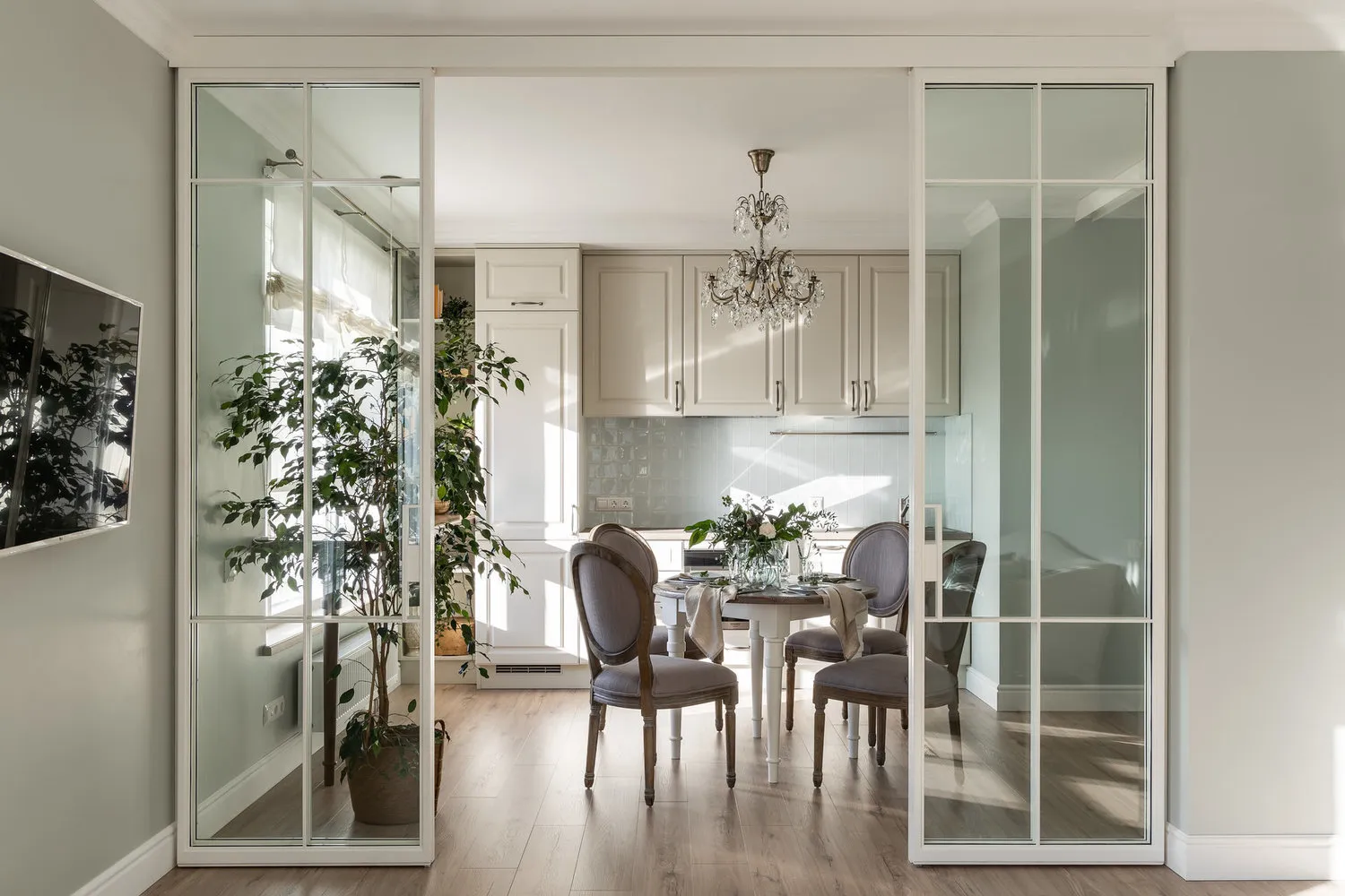 照片：in style, 厨房与餐厅, Hyd – 我们网站上的照片