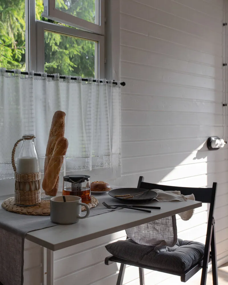 Photo: in style, Kitchen and Dining Room, House, Room Interior, Interior Design, Renovation, Dacha, Small Kitchen, Ideas for Narrow Kitchen Layout, How to Set Up a Summer Kitchen, How to Decorate a Kitchen Interior, Kitchen Interior, Layout of a Tiny Kitchen, Ergonomics of a Small Kitchen, How to Decorate a Kitchen on a Dacha, Mini-Kitchen, Kitchen Without Cabinets, Budget Kitchen, Aida Beglova, Mistakes in Kitchen Renovation, Kitchen on a Dacha, Interior of a Dacha House, Kitchen DIY – Photos on Our Site