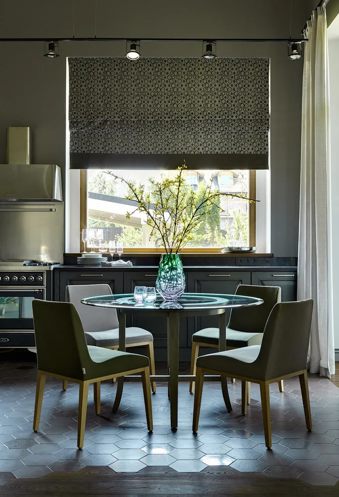 Дизайн: Женя Жданова