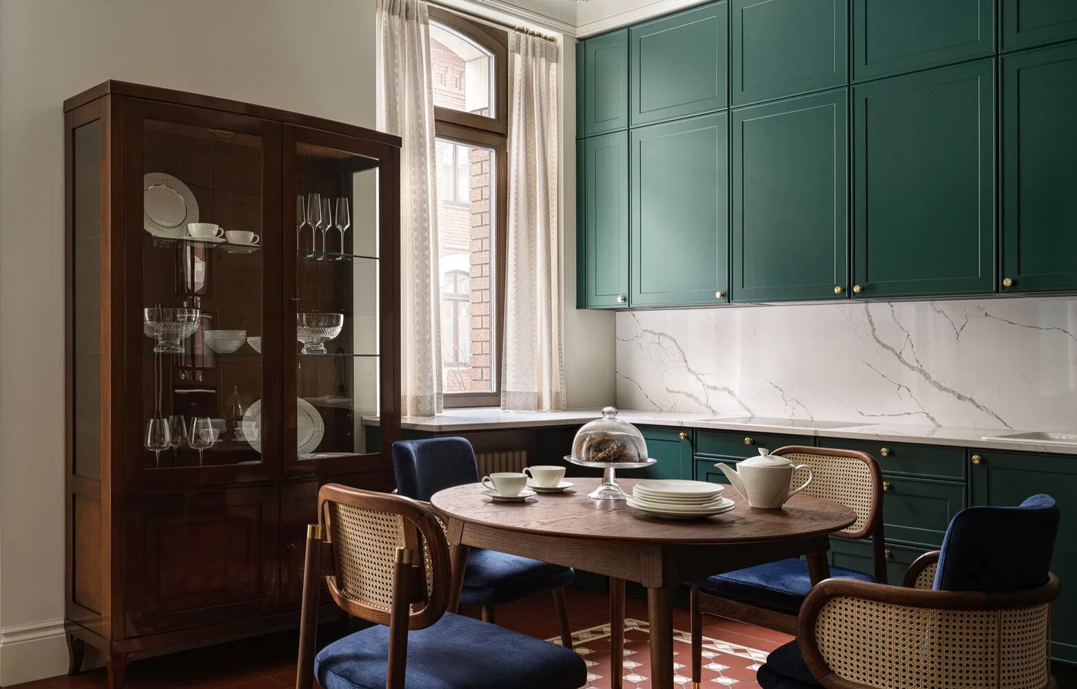 设计：塔季扬娜·科热夫尼科娃和瓦莱里娅·库拉科娃