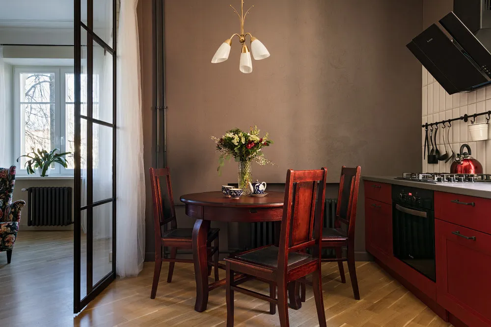 Фотография: Кухня и столовая в стиле Эклектика, Гид, Елена Бодрова, Anddesign, Алена Ерашевич, Александра Сакмарова, Екатерина Труханова – фото на нашем сайте