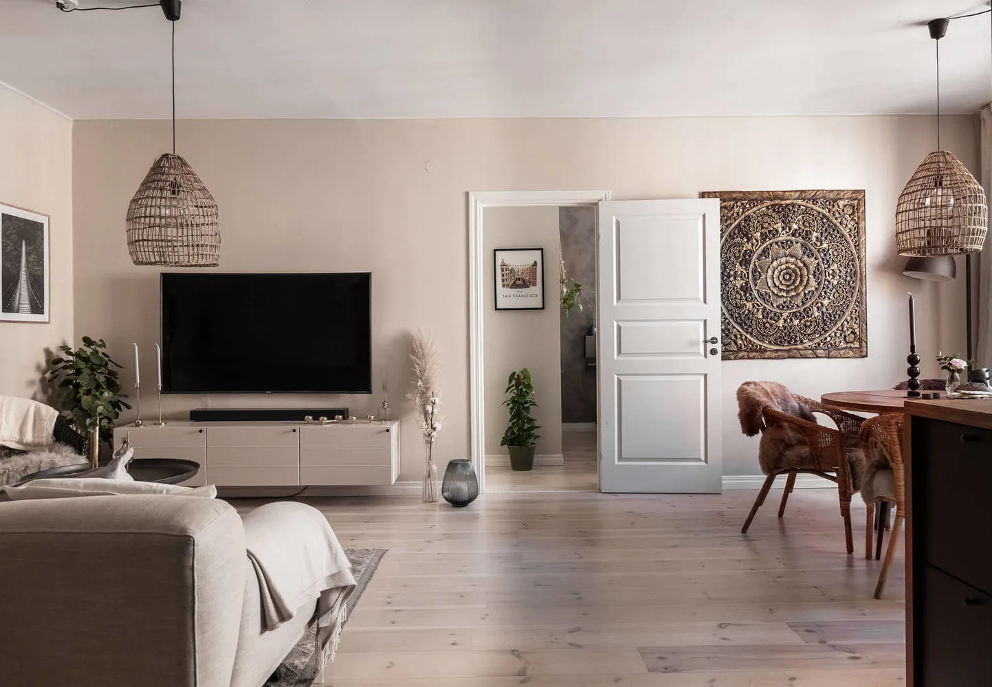 Photo: in style , Scandinavian, Modern, Apartment, Tips, Black, Beige, Stockholm, 2 rooms, 40-60 sqm – photo on our website