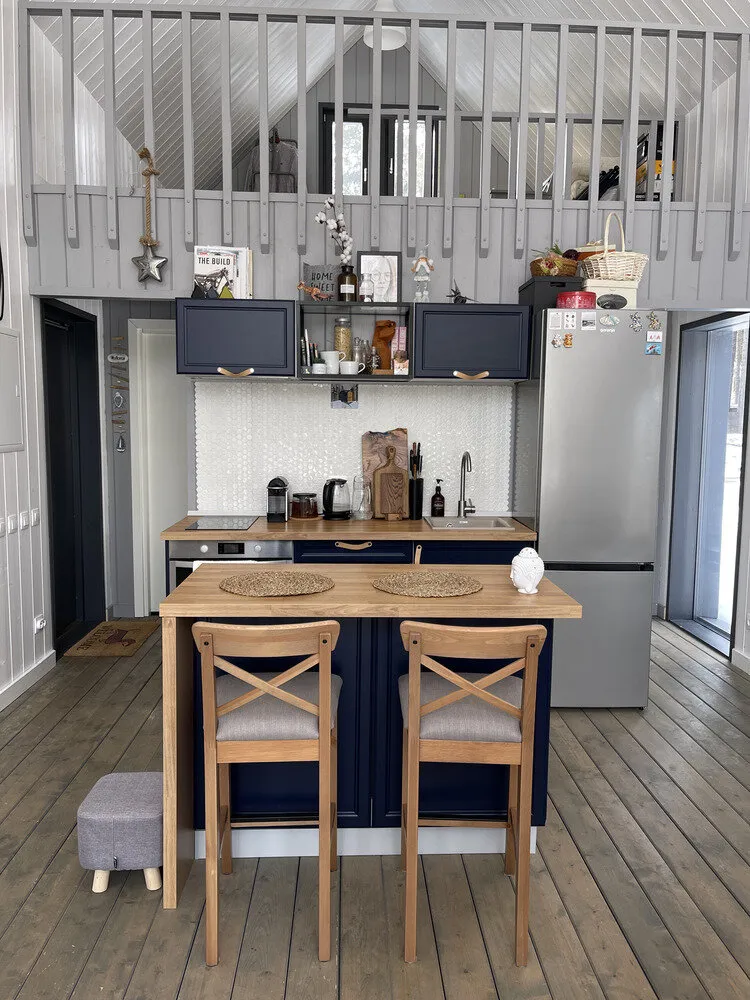 Photo: in style , Kitchen and dining room, Guide, Home and cottage, how to decorate a cottage, cottage houses, kitchen at a cottage, kitchen in a country house – photo on our website