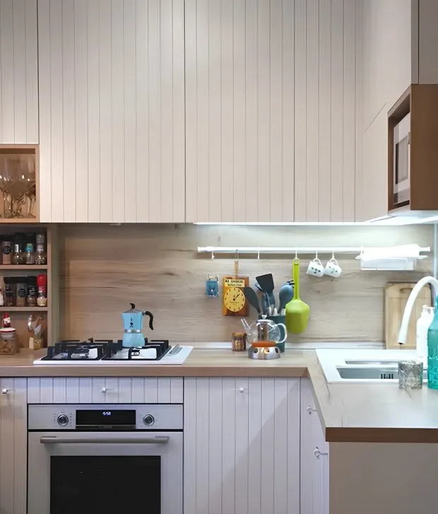 Фотография: в стиле , Кухня и столовая, Переделка, Гид – фото на нашем сайте