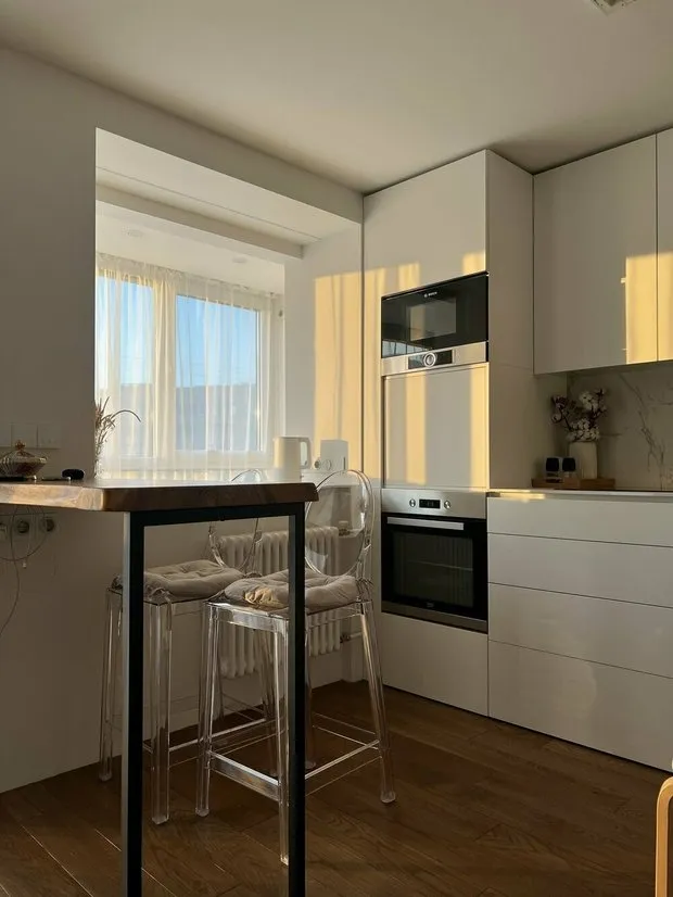 Фотография: в стиле , Кухня и столовая, Переделка, Гид – фото на нашем сайте