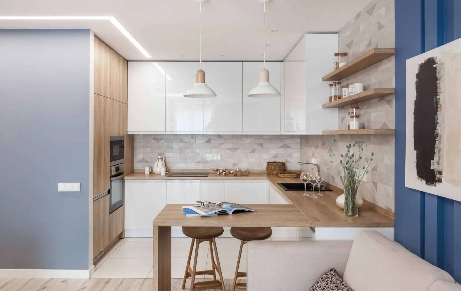 Design: Veronika Zaznova