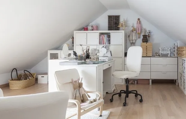 Фотография: Кабинет в стиле Скандинавский, Ремонт на практике, энциклопедия_смета, энциклопедия_черновой_ремонт, энциклопедия_перепланировка, энциклопедия_отделка, энциклопедия_сантехника, энциклопедия_интерьер, ошибки в ремонте – фото на нашем сайте