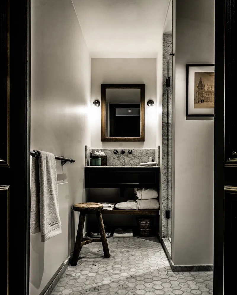 照片:现代浴室风格,技巧,凯利·霍普恩,帕特里夏·乌尔基奥拉 – 我们网站上的照片