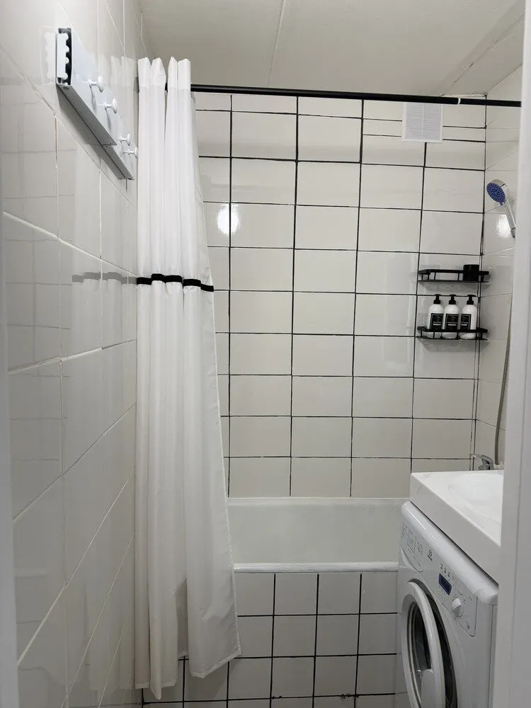 Foto: estilo, baño, moderno, apartamento, remodelación – fotos en nuestro sitio web