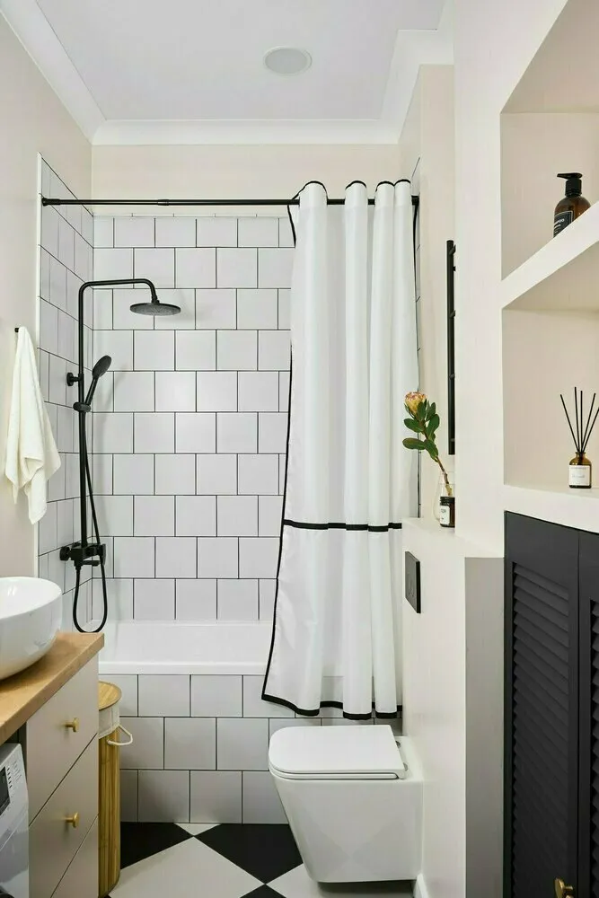 Foto: estilo, Baño, Interior de habitación, Diseño de interiores, Consejos, lo que debes saber sobre la renovación del baño, diseño del baño, diseño de baño, iluminación del baño, baño pequeño, cómo decorar un baño pequeño, cómo hacer que el baño sea cómodo, baño práctico, cómo hacer que el baño sea acogedor, baño estándar, renovación del baño, baño pequeño, renovación del baño – fotos en nuestro sitio web