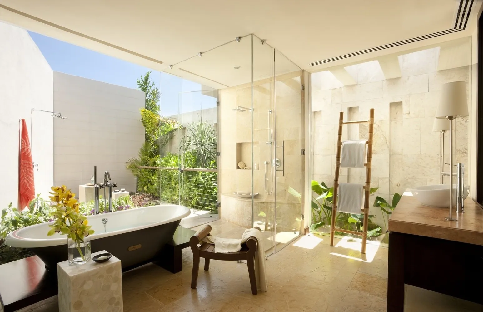 照片：经典风格浴室，技巧 – 我们网站上的照片