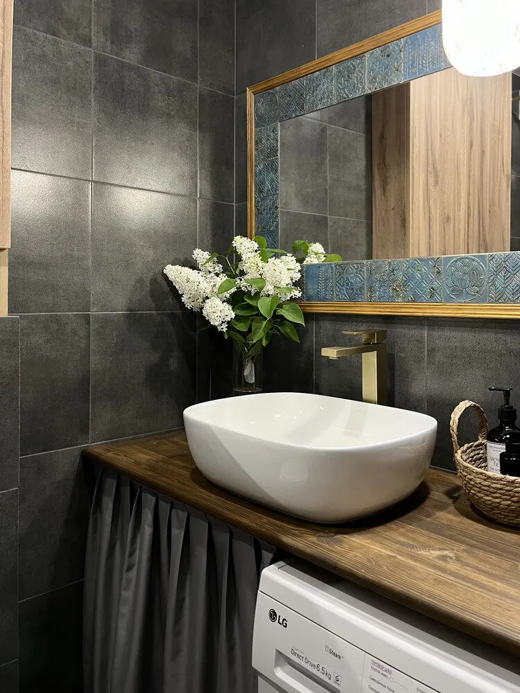 Фотографія: Ванна в стилі Сучасний, Ремонт на практиці, Ксения Кузнецова – фото на нашому сайті