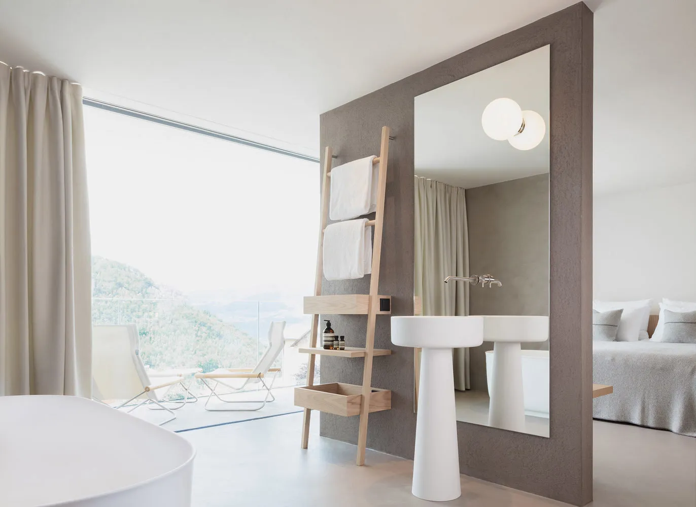 Photo: Minimalist Bathroom Style, Tips, Duravit, Hotel Bathrooms, Bathroom Photos – Our Website