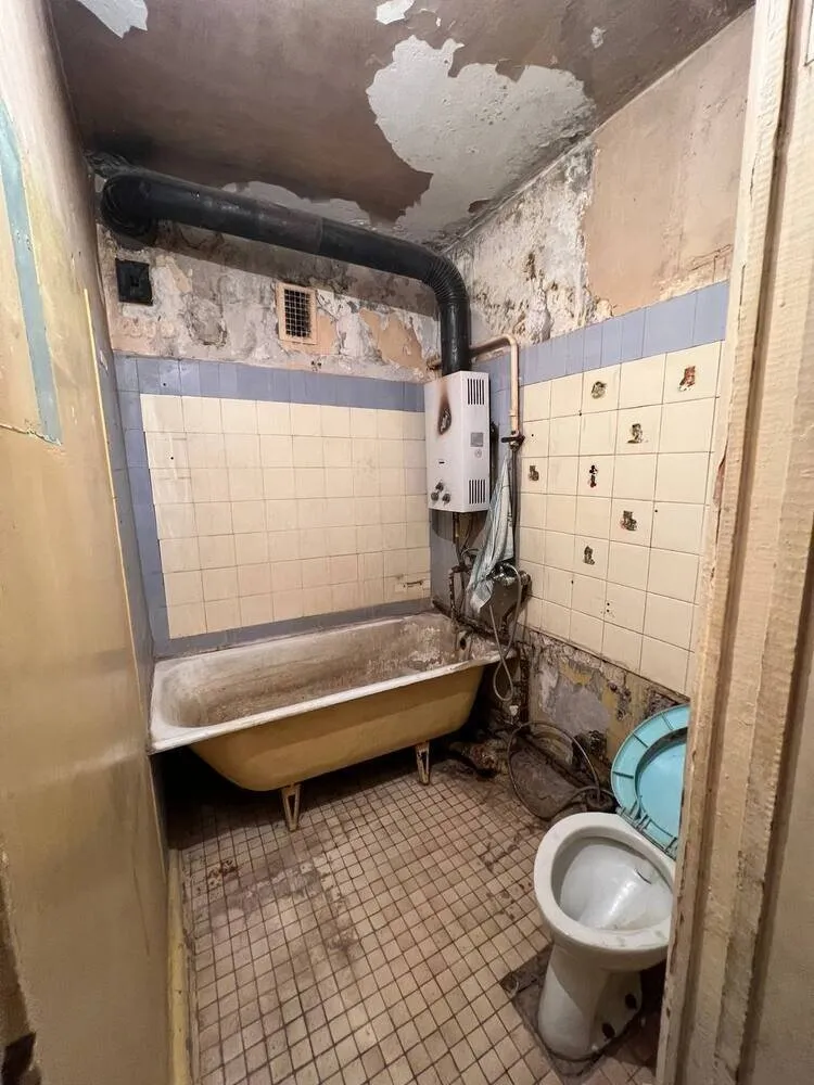 Foto: estilo , Baño, Interiores de habitaciones, Estilo de interiores, Diseño de interiores, Rediseño, Interiores de baño, Baño pequeño, Baño cómodo, Rediseño de Krushchev, Remodelación de Krushchev, Krushchev, Baño en Krushchev, Rediseño de apartamento estándar, Baño en Krushchev, Oksana Barnash, Rediseño de baño – fotos en nuestro sitio web