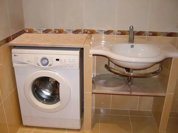 照片:东方风格客厅,浴室,小公寓,公寓,房屋,平面图,技巧 – 网站上的照片