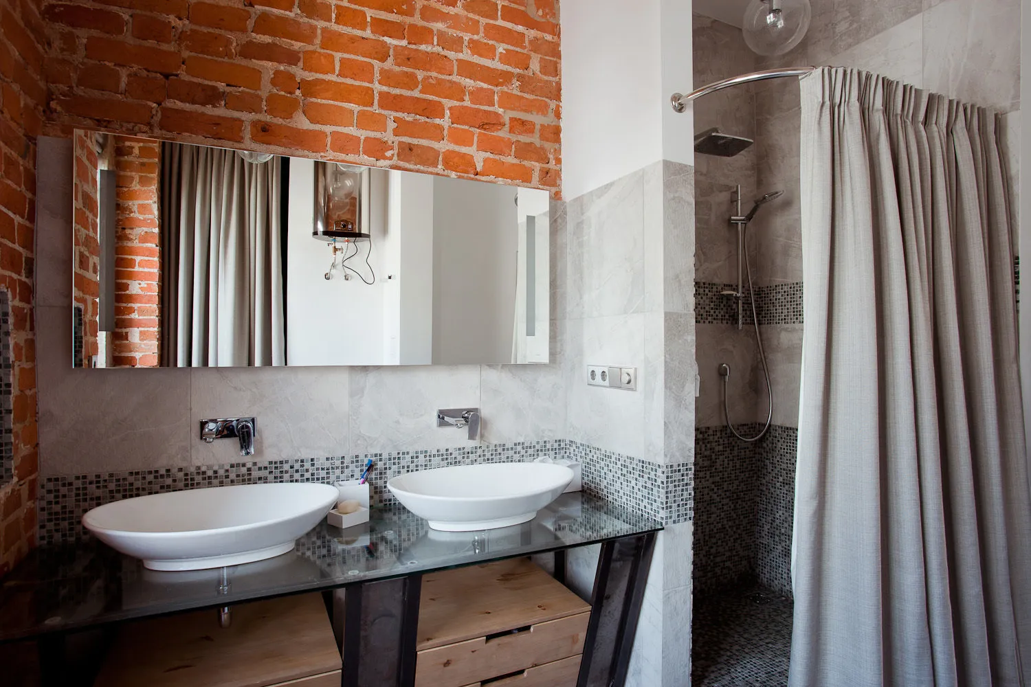 设计：Olga Borovikova 和 Irina Nikolaeva