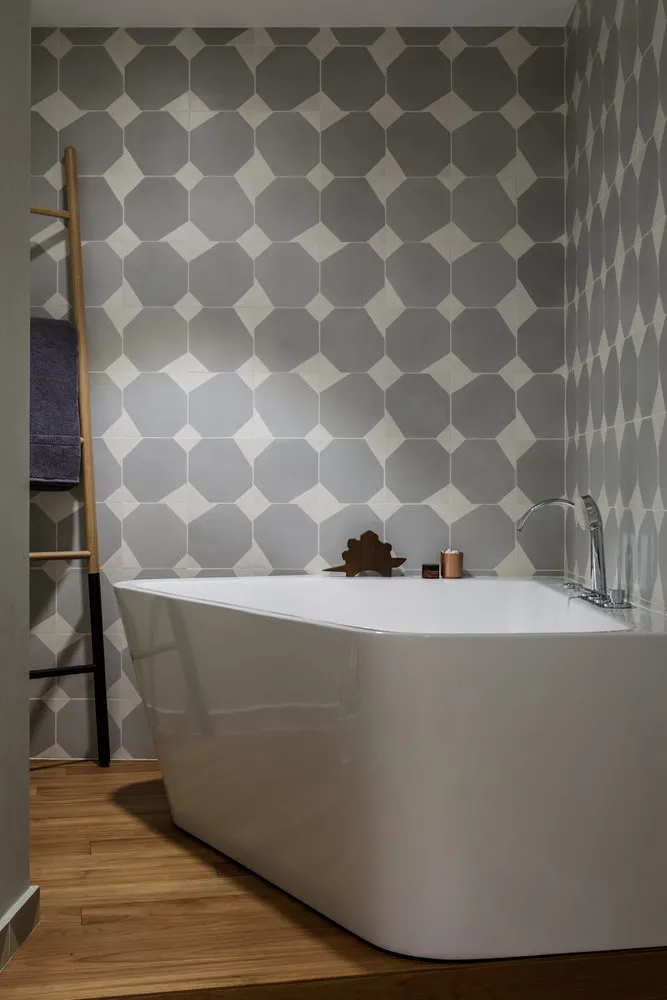 设计：朱莉娅·基什科维奇