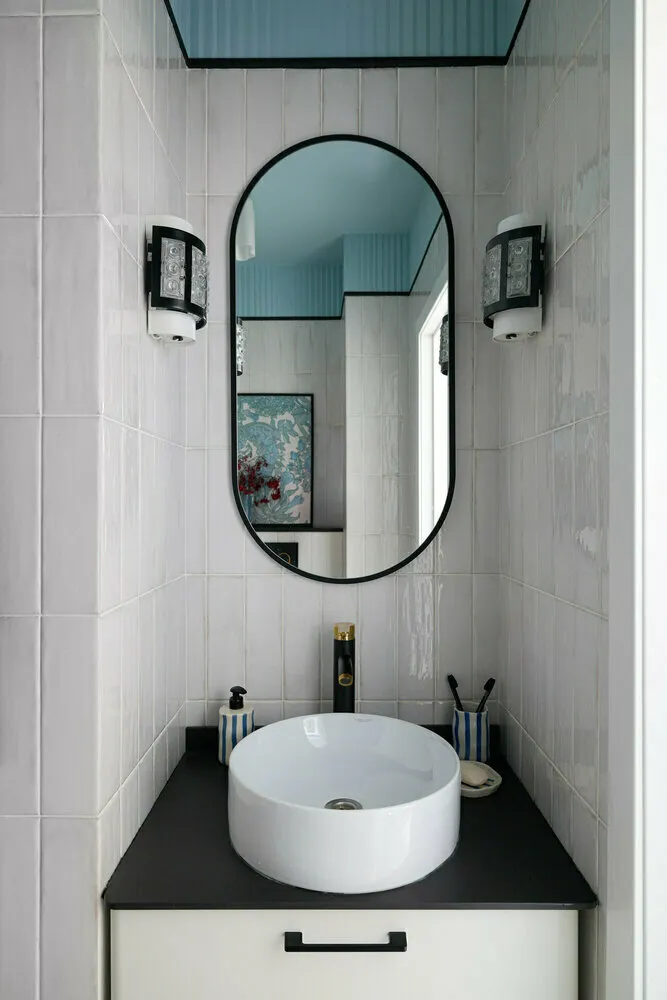 Design: Alexandra Voinova