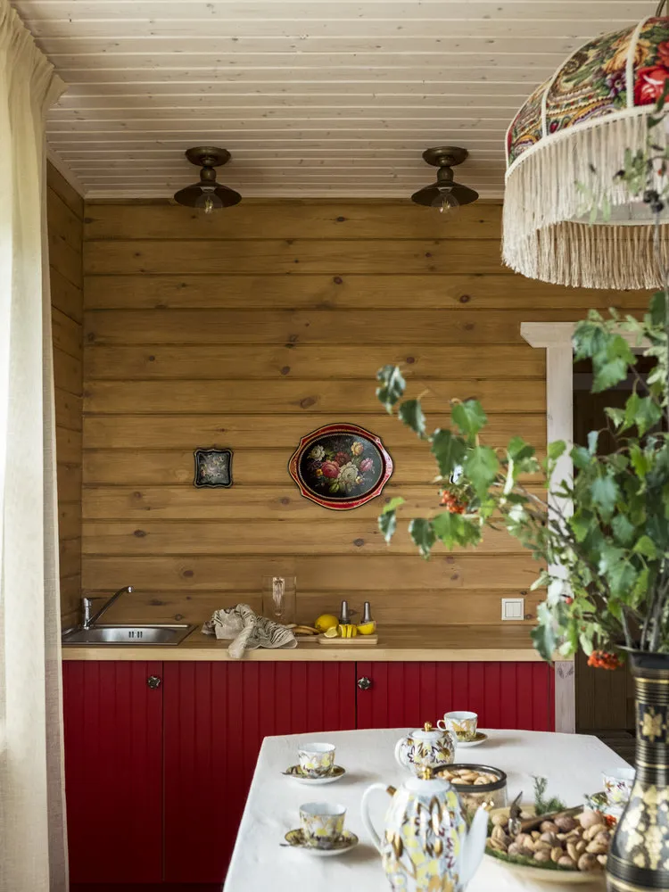 照片：普罗旺斯与乡村风格厨房与用餐区，技巧，实践装修，家居与小屋，安娜·拉古琳娜，浴室建设——我们网站上的照片