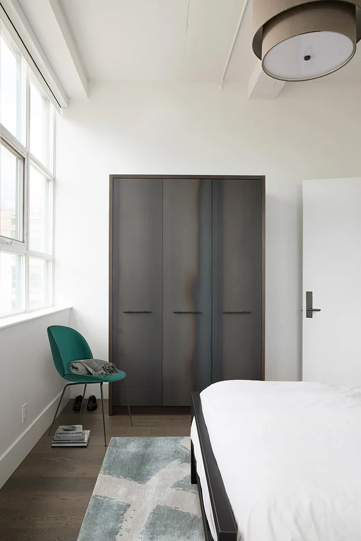 Сучасний промисловий лофт у Торонто - Gallery image 9