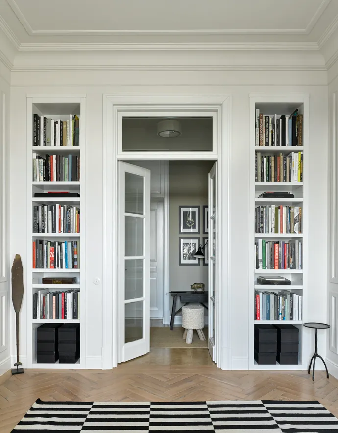 Сувенірний мінімалізм у московській сталинці (90 кв. м) - Gallery image 2