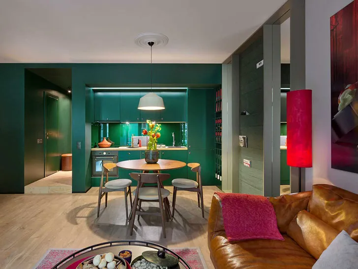 Small Apartment in Bold Color Scheme in Kyiv (38 sqm)