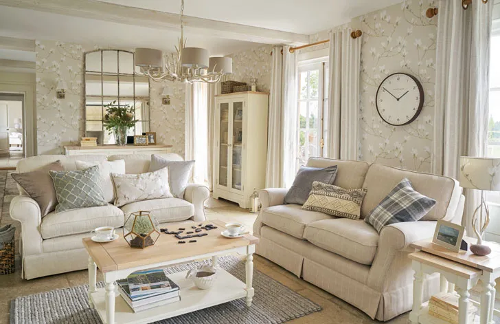 New Collection from Laura Ashley: Spring-Summer 2017 - 19