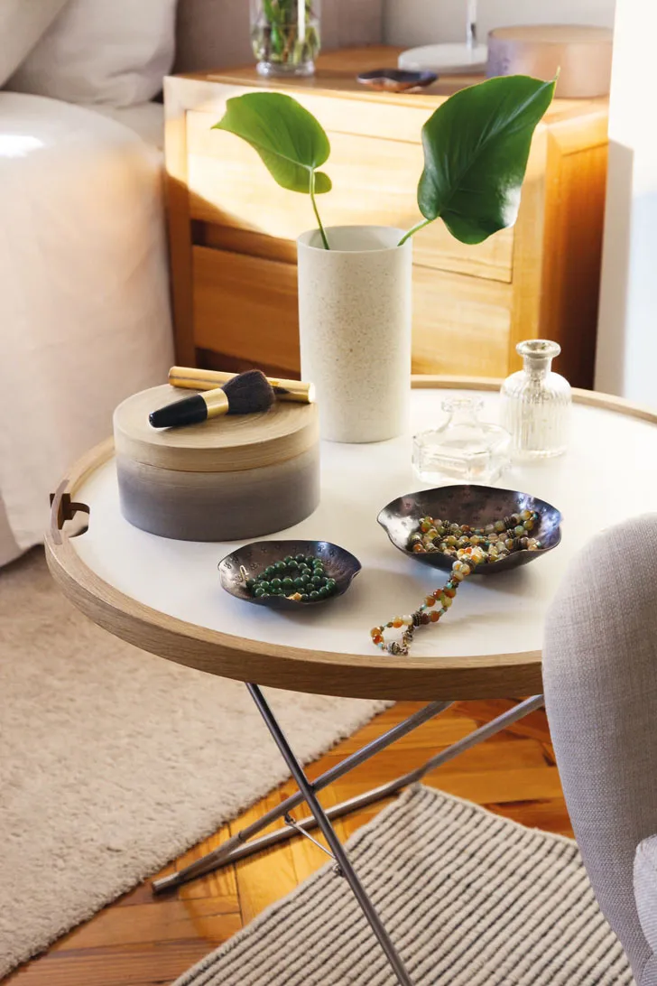 Sunshine Home of a Madrid Designer - 8