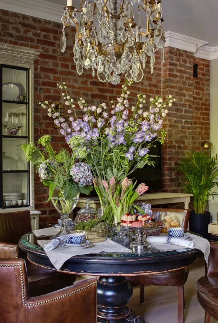 Сучасна класика в сталінському будинку в Москві - Gallery image 5