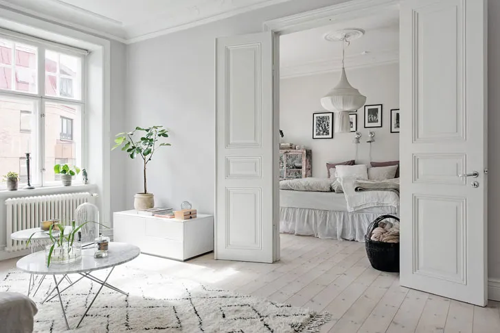 Luftiger Interior mit Vintage-Elementen in Schweden - Gallery image 1