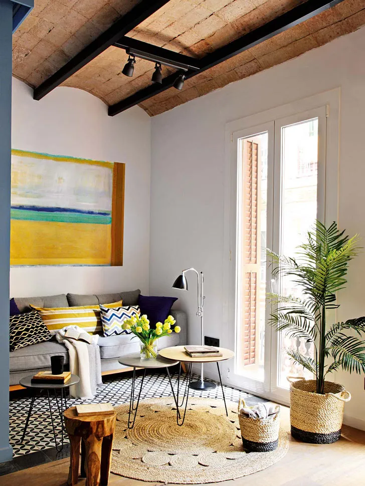 Чарівна маленька квартира з куполоподібними стелями в Барселоні (40 кв. м) - Gallery image 2