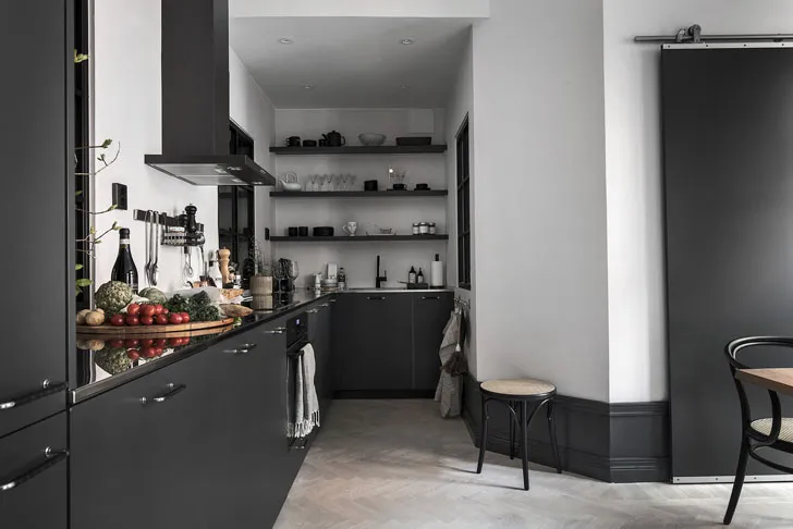 Квартира в чорно-білій гамі: елегантно та стильно (71 кв. м) - Gallery image 10