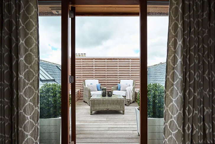 Jasne nowoczesne apartamenty w Anglii - Gallery image 8