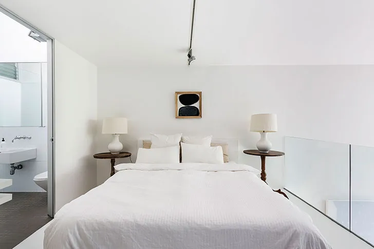 Стильні чорно-білі квартири з другим світлом в Австралії - Gallery image 8