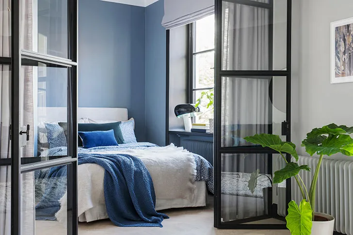 Style moderne petite appartement avec des accents bleus (39 m²) - Gallery image 6