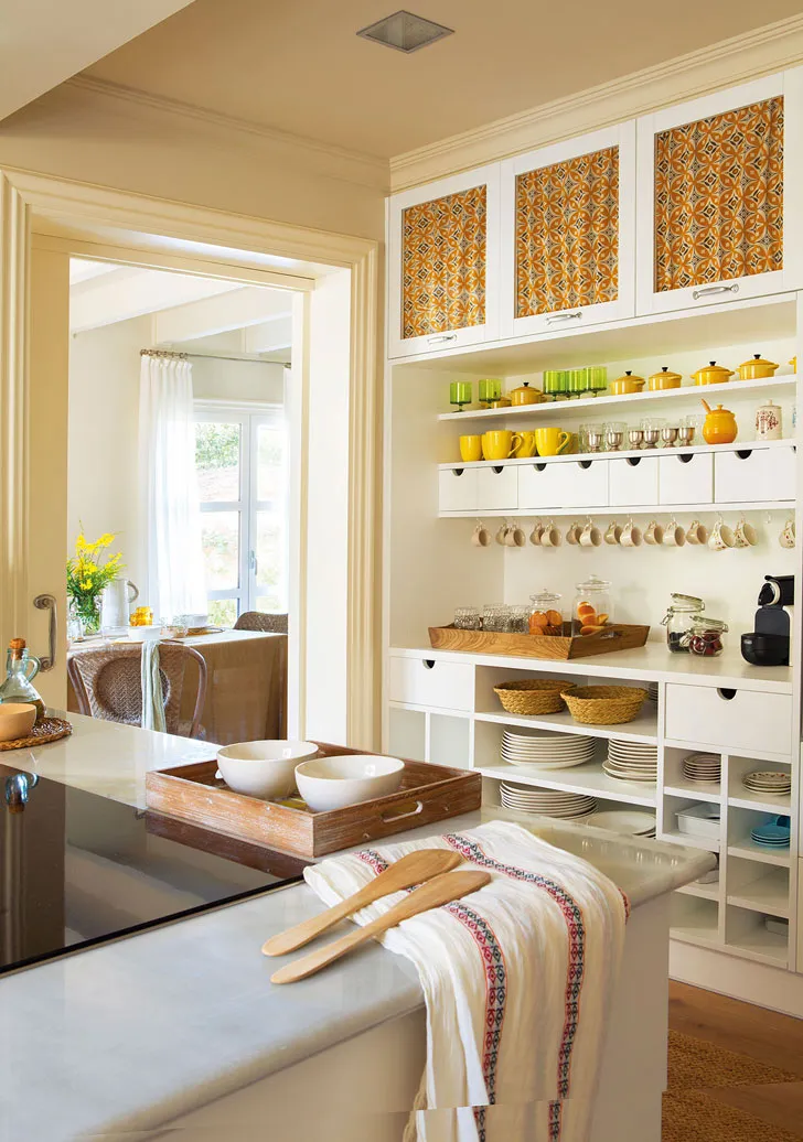 Сонячний жовтий у інтер'єрі: 10 прикладів літніх кімнат - Gallery image 8