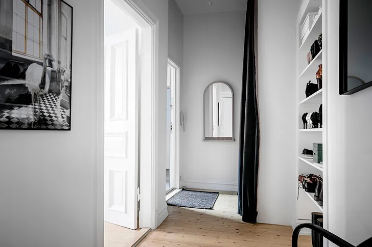 Світлий сучасний інтер'єр із рожевими акцентами - Gallery image 11