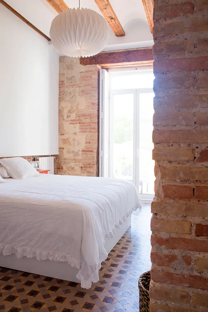 Світлий і теплий інтер’єр квартири у Валенсії - Gallery image 16