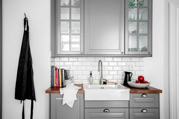 Світлий сучасний інтер'єр із рожевими акцентами - Gallery image 10