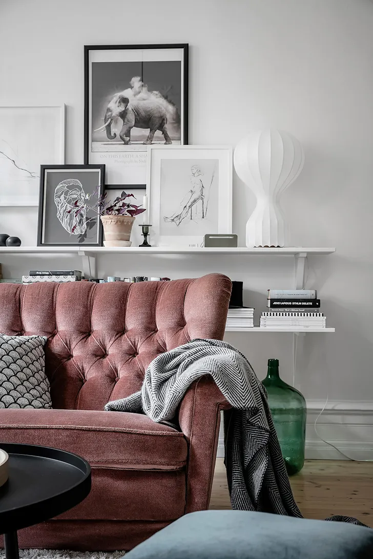 Світлий сучасний інтер'єр із рожевими акцентами - Gallery image 4