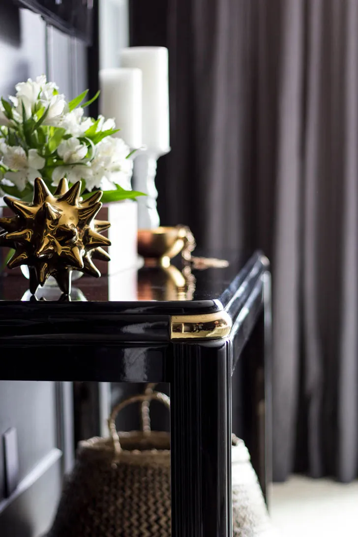 Stylish Black Women's Bedroom - 9